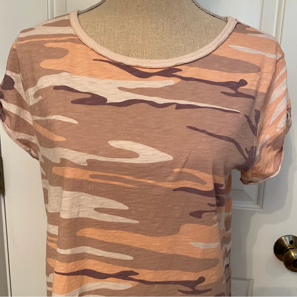 Z SUPPLY TOP TEE SHIRT SHORT SLEEVE PINK TAN CAMOUFLAGE COTTON CREWNECK SIZE L - Picture 2 of 11